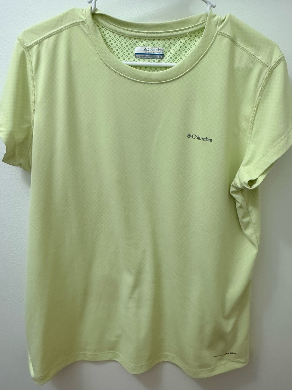 Columbia Women's Zero Rules Light SS Tee Yellow Size L